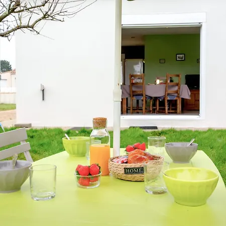 Le Chant Des Sables By Interhome Semesterbostad Les Moutiers